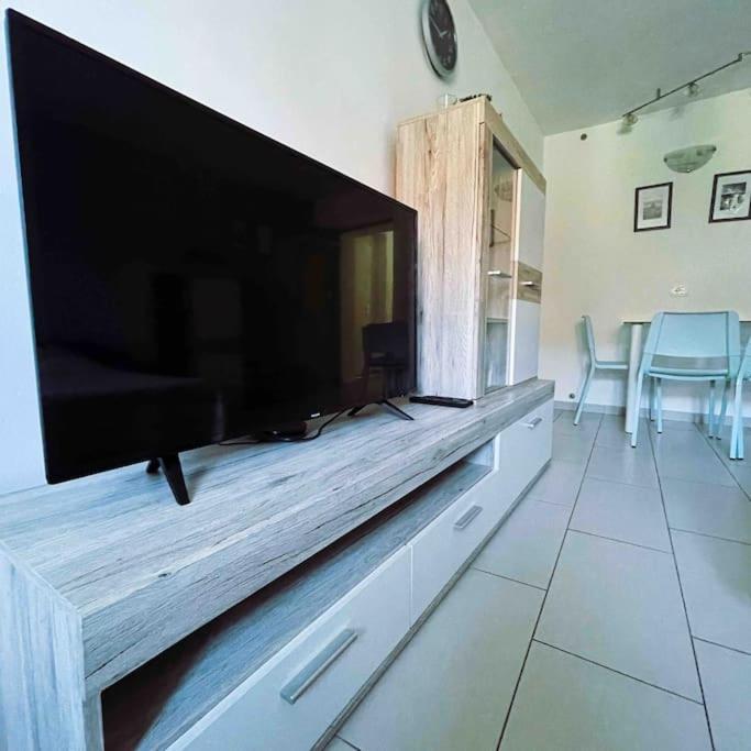 Izolanka / Great Location / Sea And View Apartment Izola